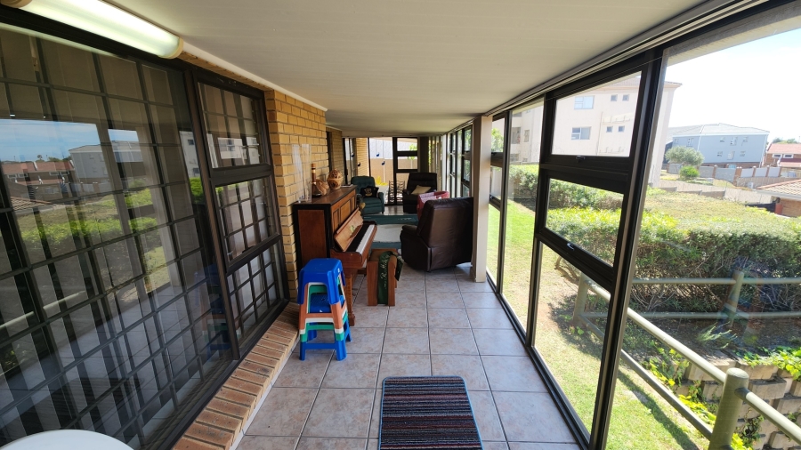 3 Bedroom Property for Sale in Hartenbos Central Western Cape